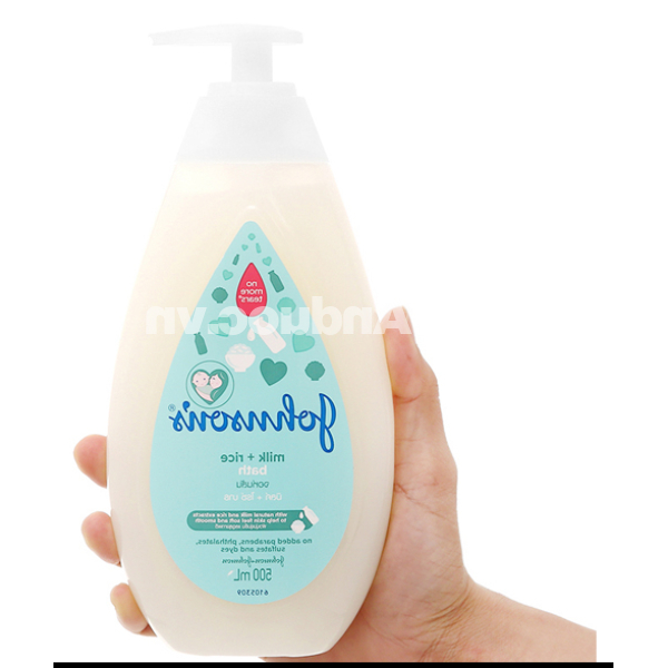 Sữa tắm Johnson's Baby milk & rice nhẹ dịu cho da bé chai 500ml