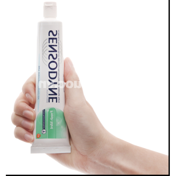 Kem đánh răng Sensodyne Fresh Mint giảm ê buốt tuýp 100g
