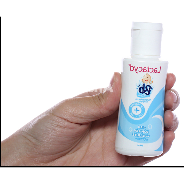 Sữa tắm gội Lactacyd BB hỗ trợ điều trị rôm sảy cho bé chai 60ml