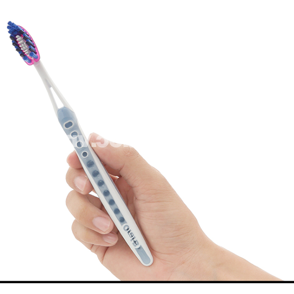 Bàn chải đánh răng Oral-B trắng sáng 3D vỉ 3 cây