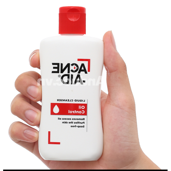 Sữa rửa mặt Acne-Aid Liquid Cleanser giảm nhờn, ngừa mụn trứng cá chai 100ml