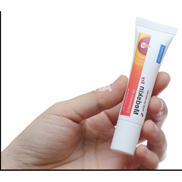 Gel bôi Medskin Ery 4% trị mụn trứng cá tuýp 10g
