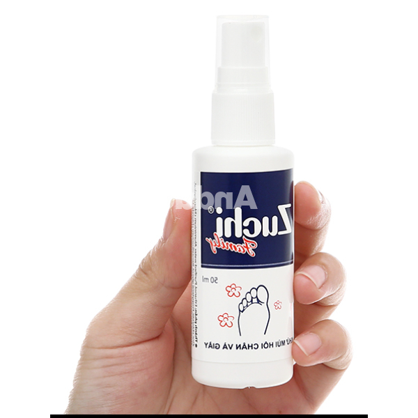 Xịt Zuchi Family khử mùi hôi chân và giày chai 50ml