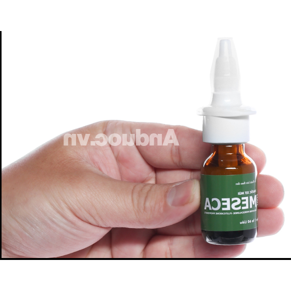 Thuốc xịt mũi Meseca Fort giảm các triệu chứng viêm mũi dị ứng lọ 60 liều
