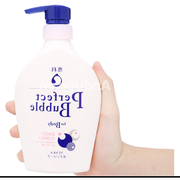Sữa tắm Senka Perfect Bubble hương hoa hồng & đinh hương chai 500ml