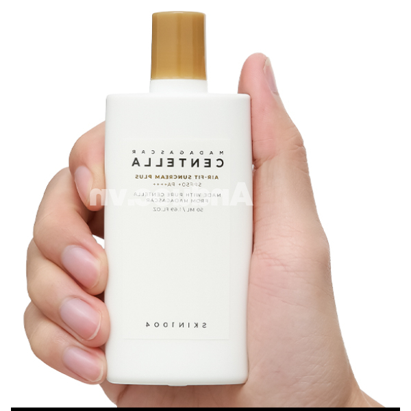 Kem chống nắng Skin1004 Madagascar Centella Air-Fit Suncream Plus làm dịu làn da tuýp 50ml