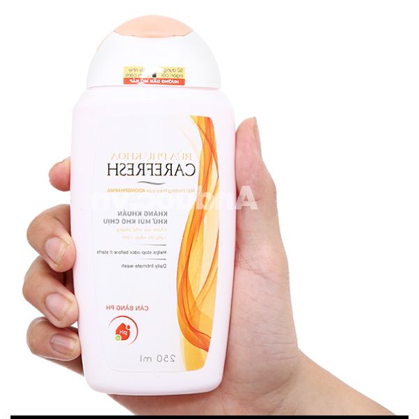 Dung dịch vệ sinh phụ nữ Carefresh kháng khuẩn, khử mùi chai 250ml